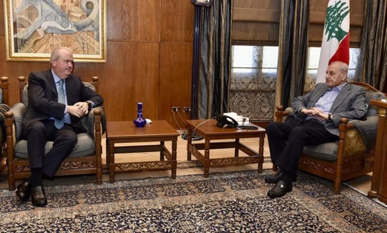 الرئيس بري تابع المستجدات وملف النازحين خلال استقباله وزير المالية والنائب اسامة سعد