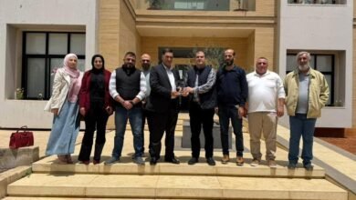 تقديم درع تكريمي للجمعية اللبنانية للدراسات والتدريب من قبل رئيس وأعضاء بلدية النبي عثمان.