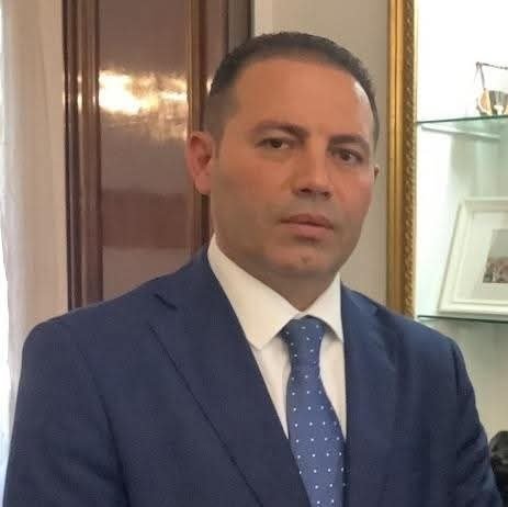 غملوش: لا يمكن بناء الدولة تحت النار... الأولوية لوقف الحرب والانسحاب الإسرائيلي ثم الانطلاق نحو بناء لبنان 🇱🇧