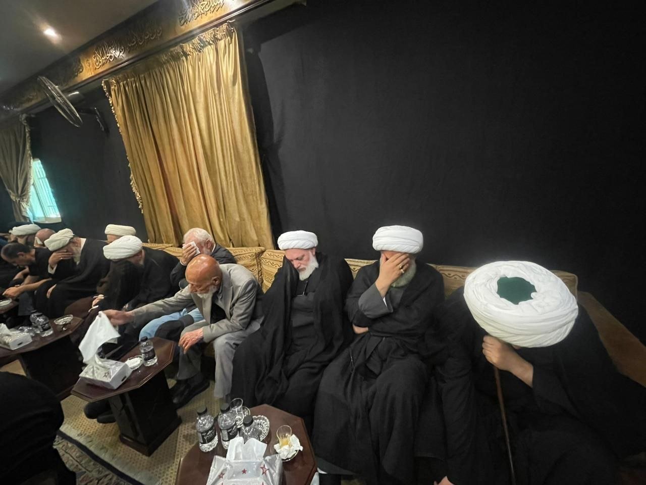 مجلس اليوم الخامس في مكتب سماحة السيد السيستاني (دام ظله) بحضورٍ علمائي واجتماعي حاشد.