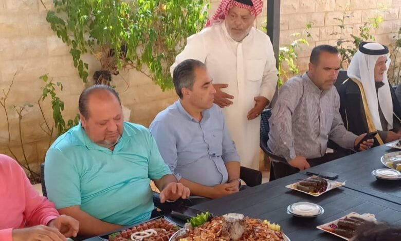 لقاء ودي في الناعمة يجمع الحاج فادي يونس بشخصيات وفعاليات وطنية