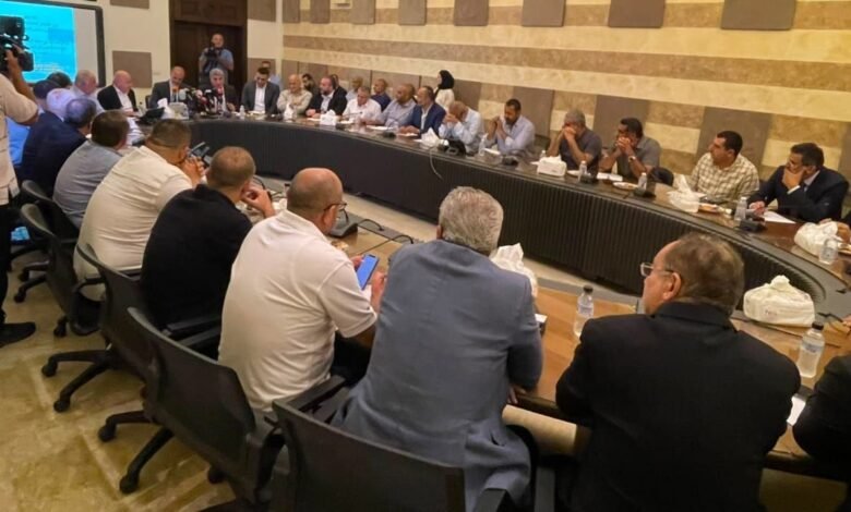 لقاء بلدي موسع مع وزير الأشغال ومجلس الجنوب