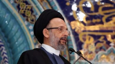 العلامة فضل الله يدعو إلى خطاب هادئ يعزز الاستقرار ويحفظ الموقف الوطني.