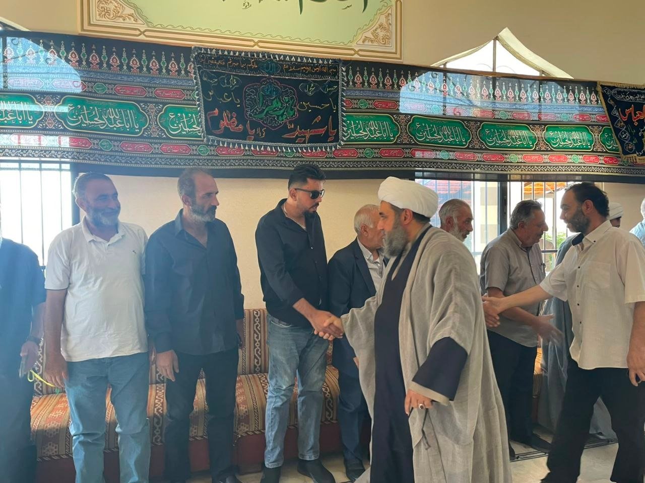 مصالحة عائلية تجمع عائلتي حيدر ودرة في يونين البقاعية