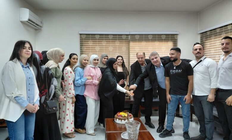 خريجو قسم علوم الكمبيوتر في بعلبك يكرّمون رئيس الجامعة الإسلامية في لبنان تقديرًا لدعمه المستمر