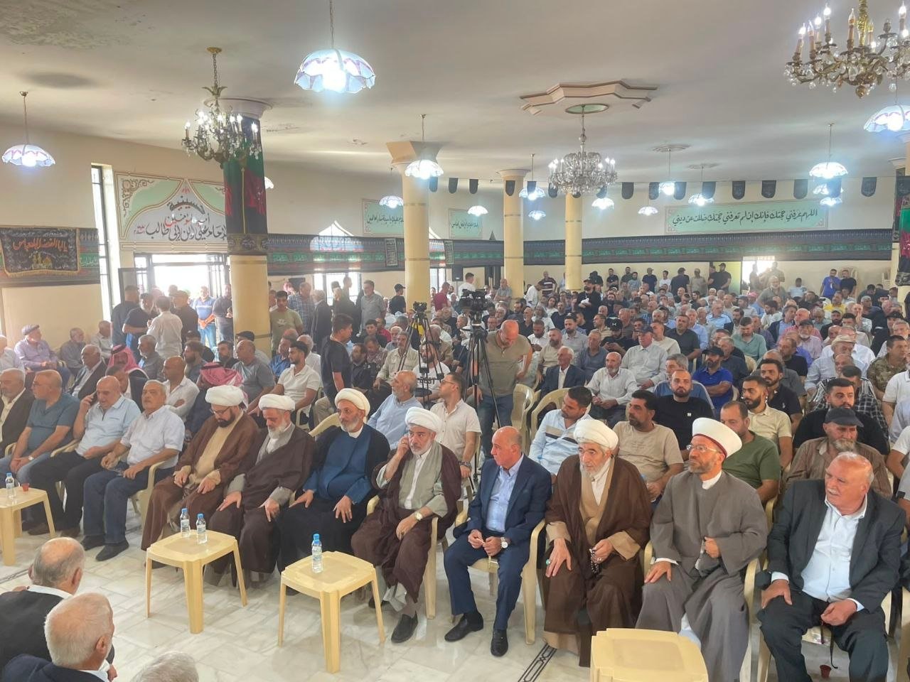 مصالحة عائلية تجمع عائلتي حيدر ودرة في يونين البقاعية