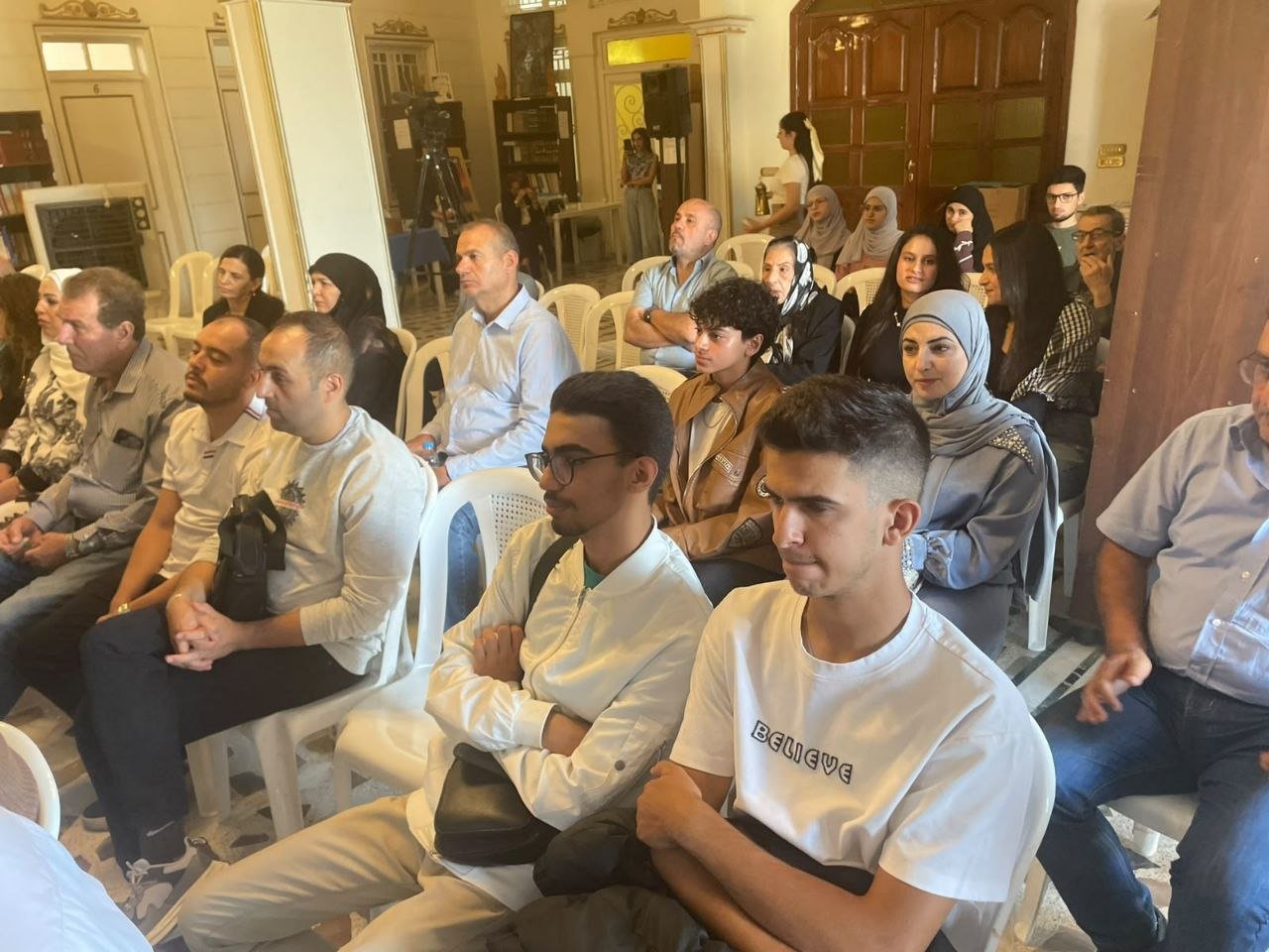 بعلبك تحتفي بالكلمة… لقاء ثقافي مميز يجمع أهل الأدب والإعلام