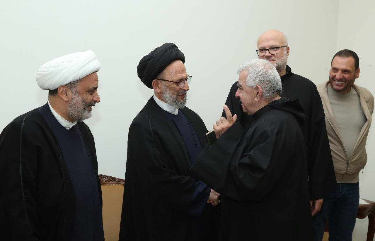 العلامة فضل الله من دير سيّدة المعونات في شملان: لبنان لا يُبنى إلا بجميع أبنائه