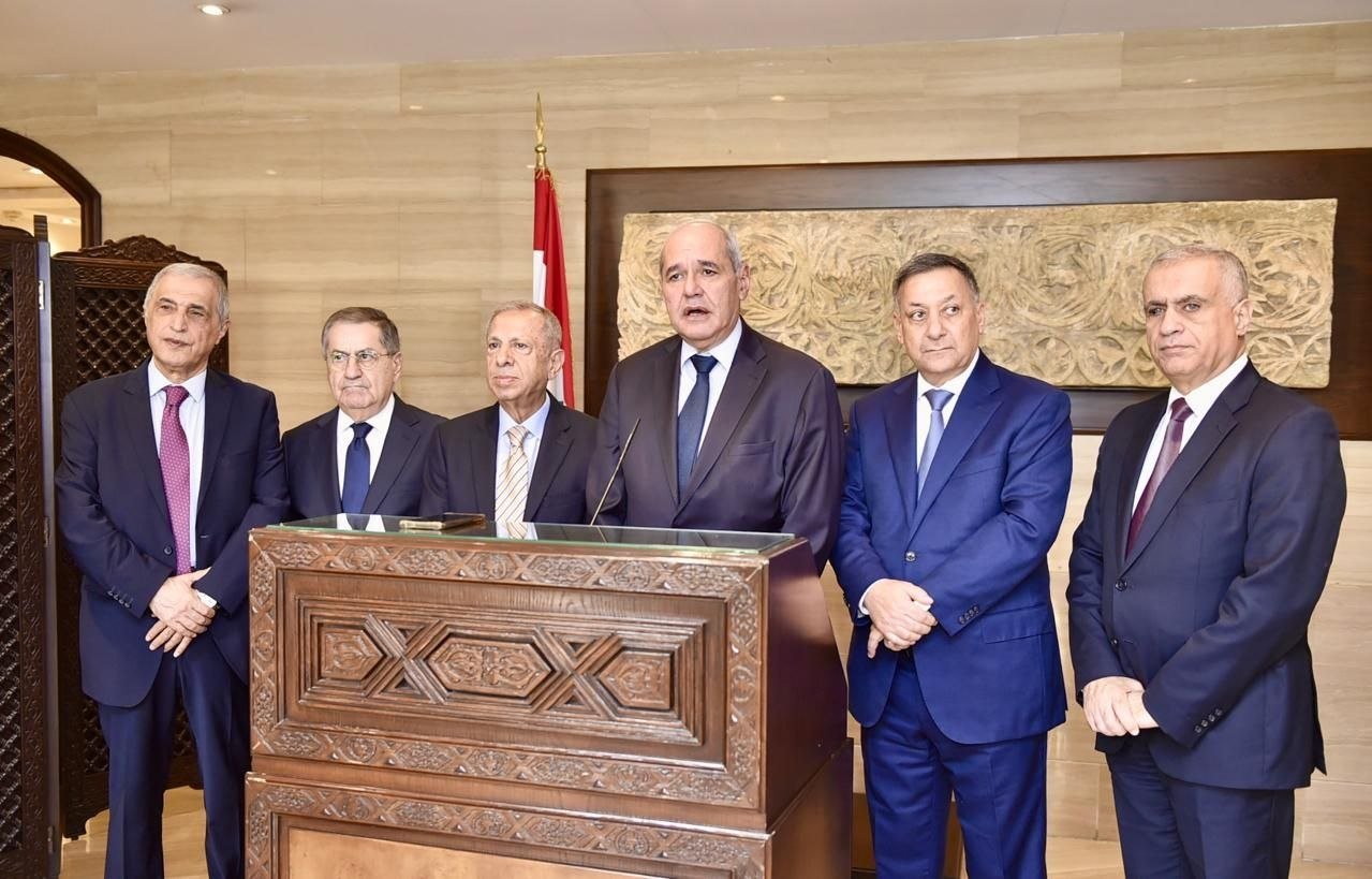 الرئيس بري تسلّم المذكرة النيابية المطالبة بالتمسك بقوات اليونيفيل خلال لقائه وفداً نيابياً، وتابع نشاطه في عين التينة