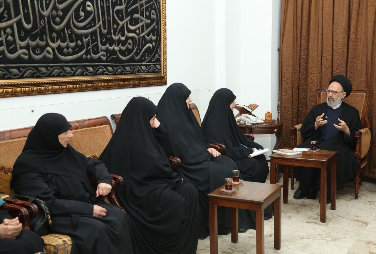 العلامة فضل الله: تعزيز دور المرأة المسلمة ضرورة لبناء جيل رسالي ومواجهة التحديات الثقافية والتربوية